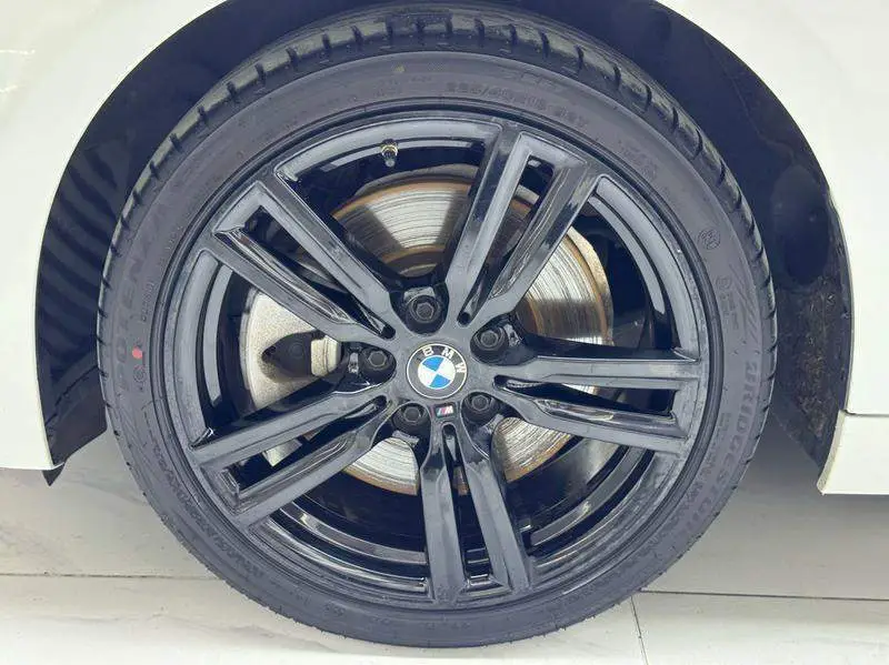 BMW 1 Series 2023 125i M Sport Night Edition — 8