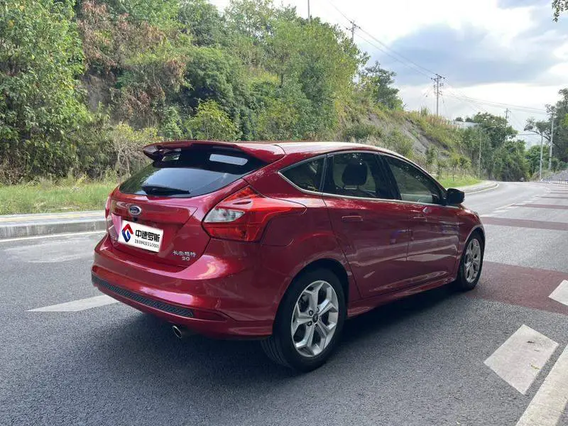 Fox 2012 Hatchback 2.0L Automatic Luxury Sports — 7