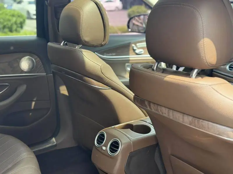 Mercedes-Benz E-Class 2019 E 260 L 4MATIC — 18