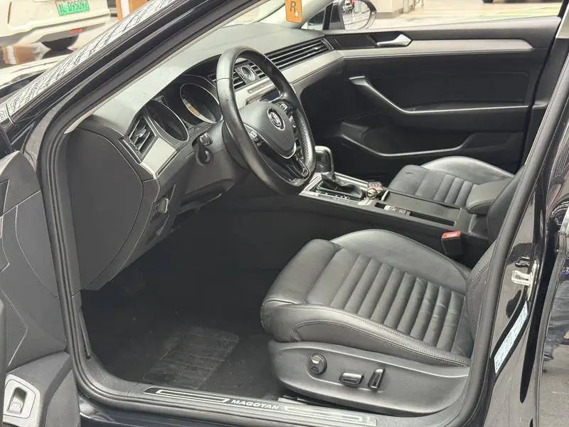 Magotan 2019 280TSI DSG Leading National V — 12