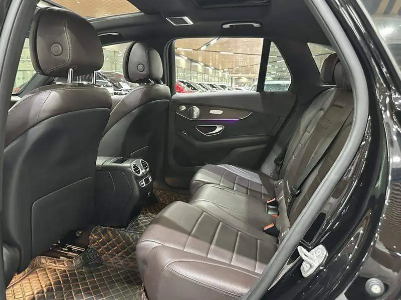 Mercedes-Benz GLC 2021 GLC 300 L 4MATIC Dynamic — 15
