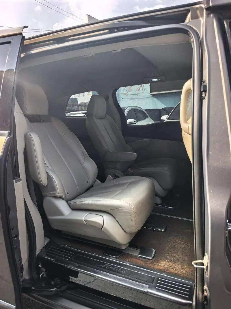 Buick GL8 2017 25S Premium National V — 7