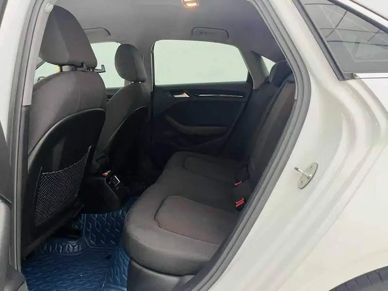 Audi A3 2016 Limousine 35 TFSI Progressive — 16