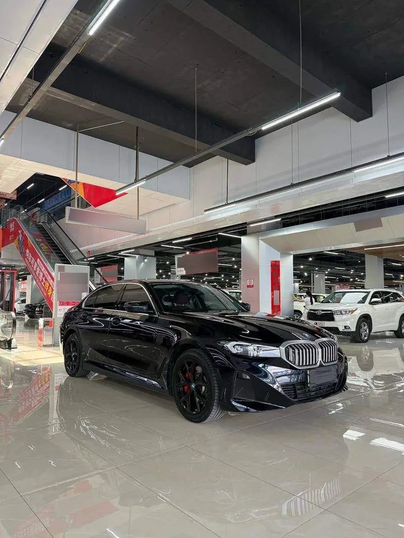 BMW i3 2022 eDrive 35 L — 9