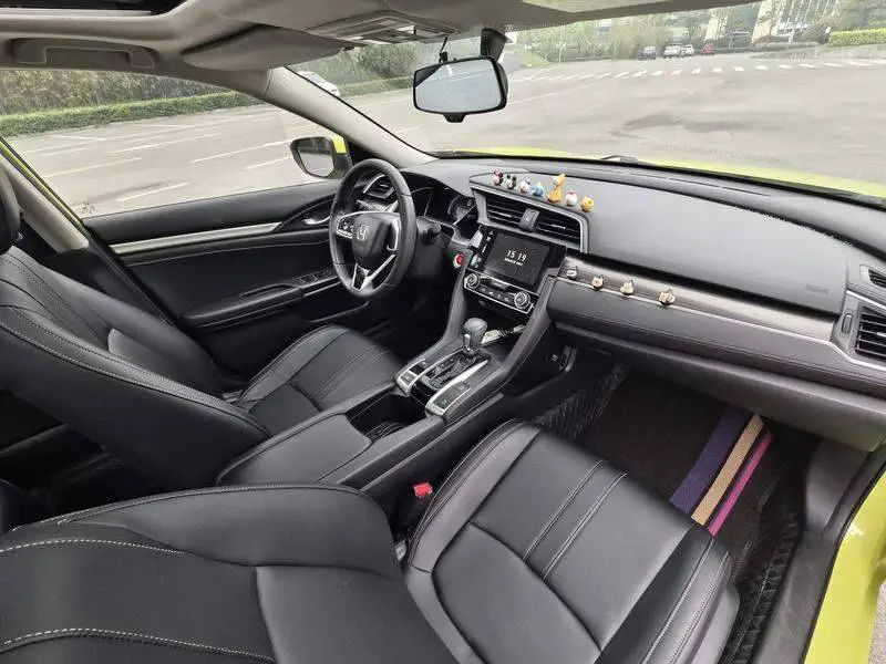 Civic 2019 220TURBO CVT Dynamic Edition National V — 8