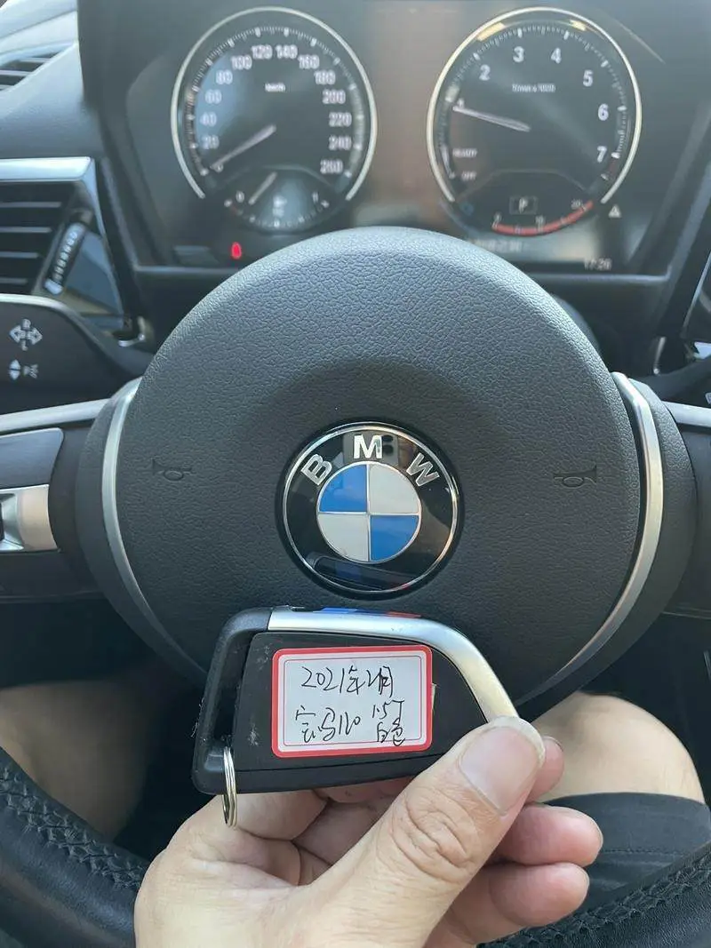 BMW 1 Series 2020 120i M Sport Package — 6