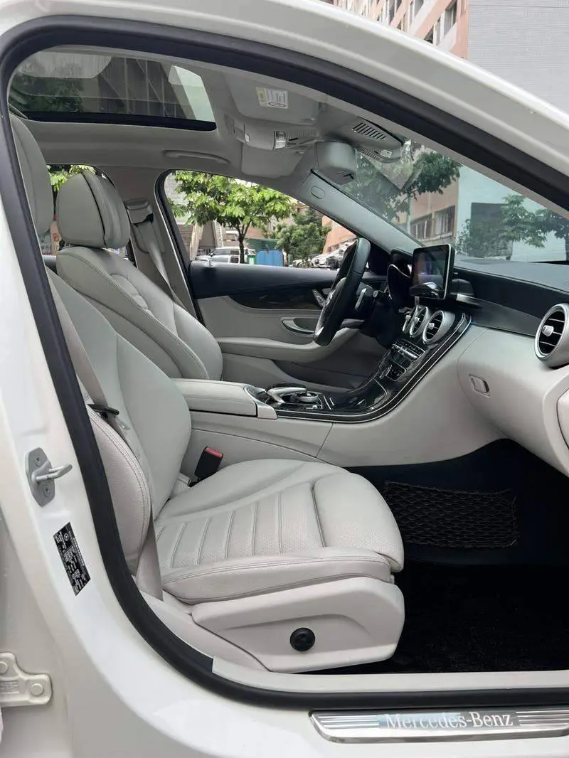 Mercedes-Benz C-Class 2015 C 200 L Sports — 14