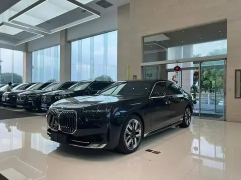BMW 7 Series 2023 740Li Premium Luxury Package