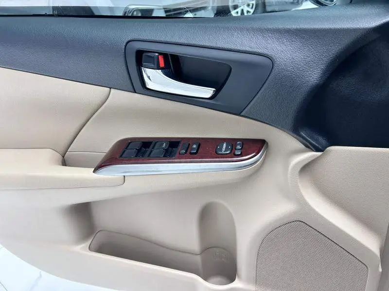 Camry 2012 2.0G Deluxe Edition — 18