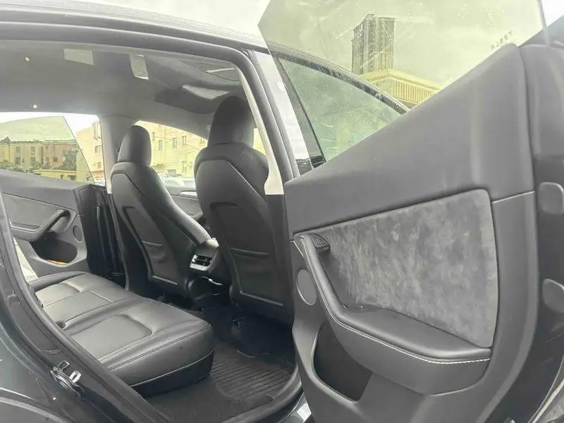 Model Y 2024 rear-wheel drive version — 11