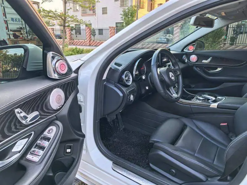 Mercedes-Benz C-Class 2016 C 180 L Sports — 9