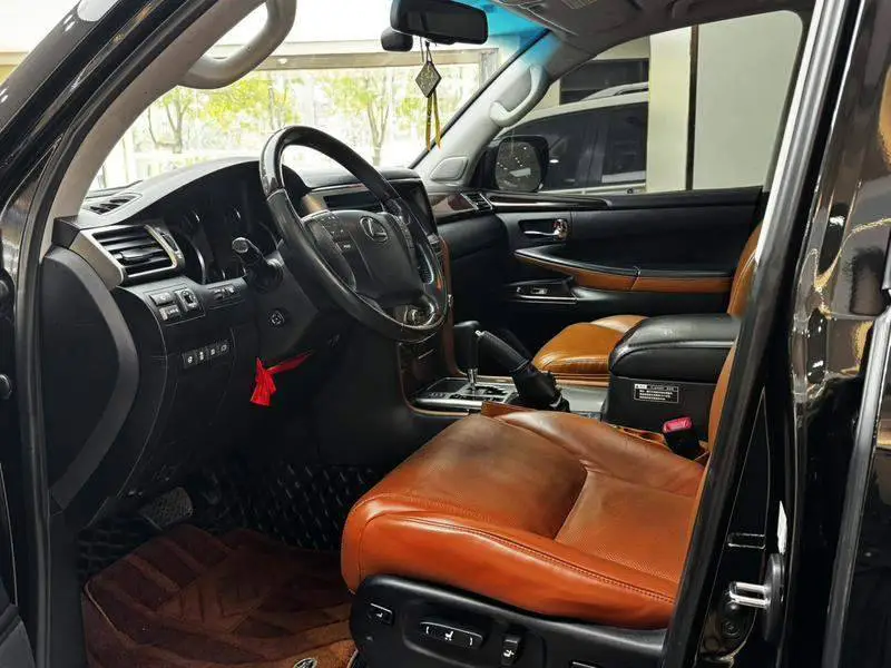 Lexus LX 2013 570 — 10