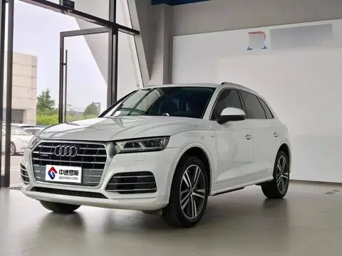 Audi Q5L 2018 40 TFSI Honor Fashionable National V
