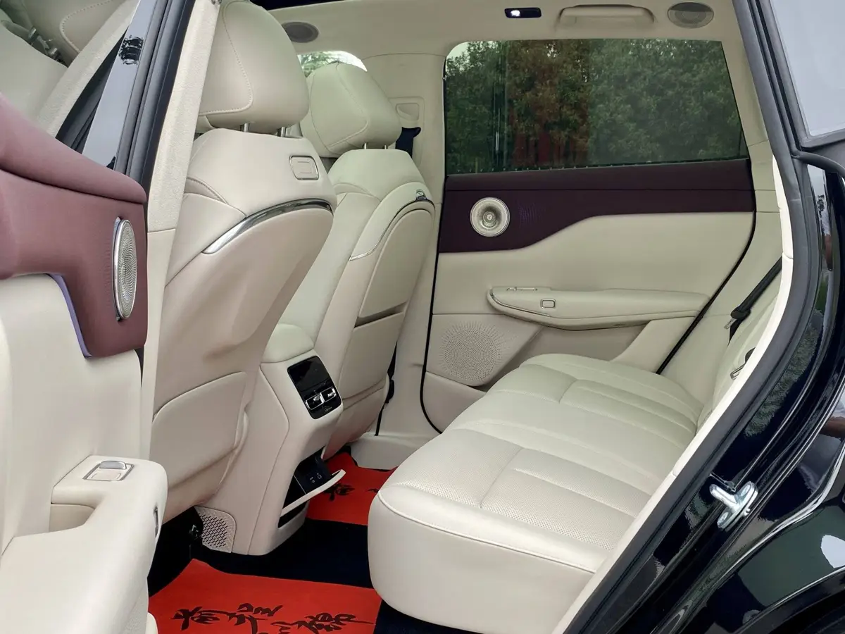 Lantu Zhiyin 2025 Four-Wheel Drive Qiankun Edition — 25