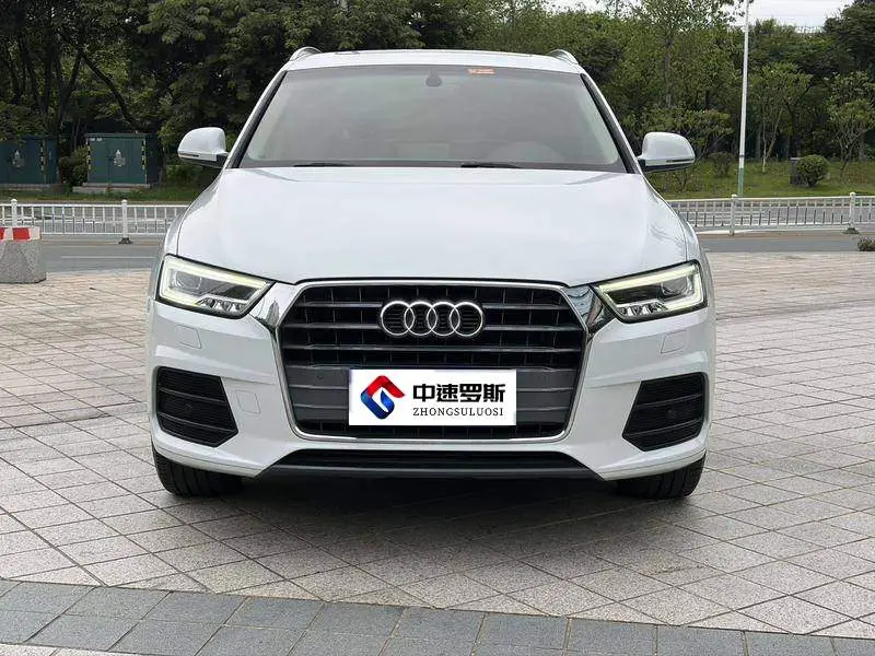 Audi Q3 2018 30th Anniversary Model 30 TFSI Fashion Model — 2