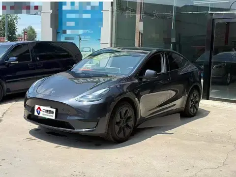 Model Y 2024 rear-wheel drive version
