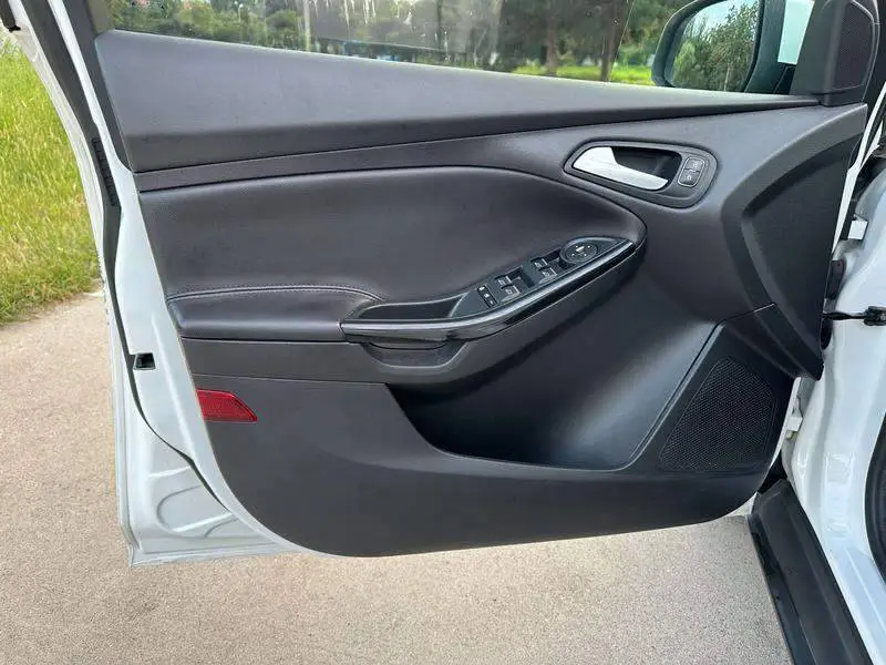 Fox 2017 Sedan 1.6L Automatic Fashion Smart Edition — 8