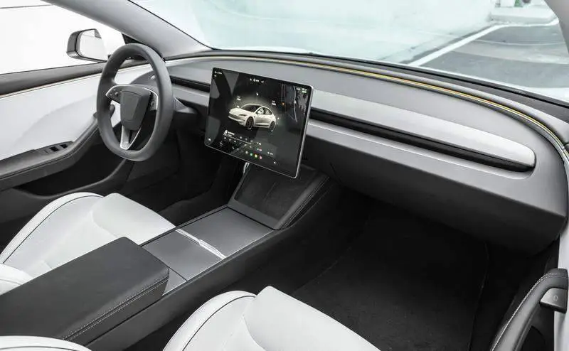 Model 3 2024 High-Performance All-Wheel Drive — 13