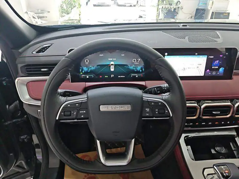 JETOUR X70 PLUS 2025 Champion Edition 1.5T DCT Champion PRO 5-seater — 13