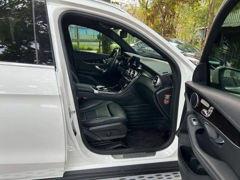 Mercedes-Benz GLC 2019 GLC 260 L 4MATIC Dynamic — 13