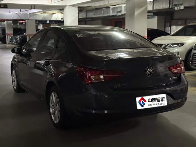 Valeant 2017 Sedan 15S Automatic Progressive — 3