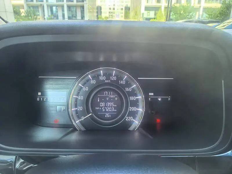 Elysion 2016 2.4L Comfort Edition — 13