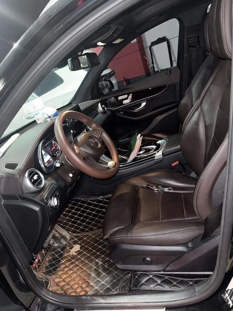 Mercedes-Benz GLC 2017 GLC 260 4MATIC Dynamic — 9