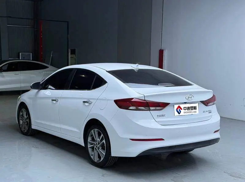 Leading 2018 1.6L Automatic 15th Anniversary Special Edition — 4