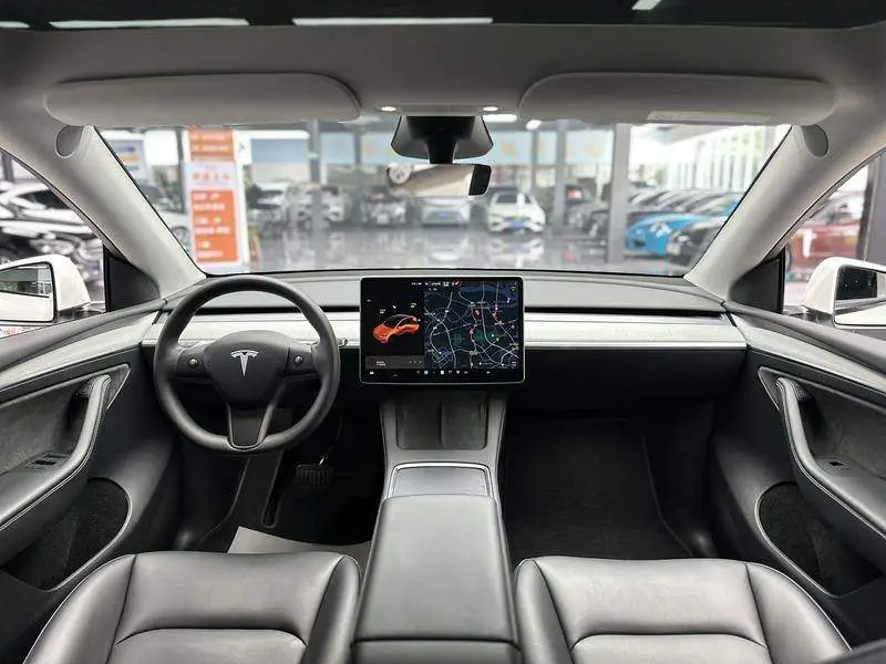 Model Y 2024 rear-wheel drive version — 5