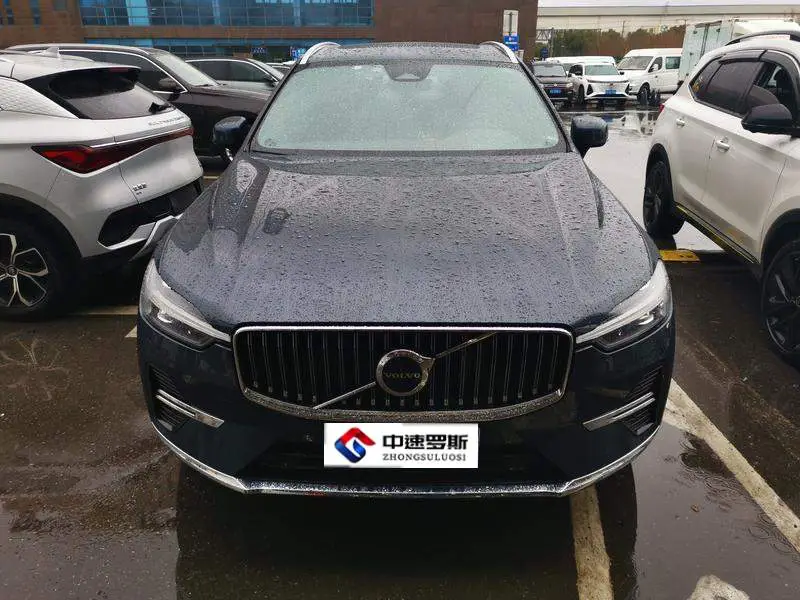 Volvo XC60 2022 B5 4WD Smart Luxury Edition — 2