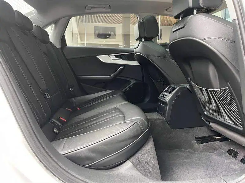 Audi A4L 2020 40 TFSI quattro Luxury Dynamic Edition — 16