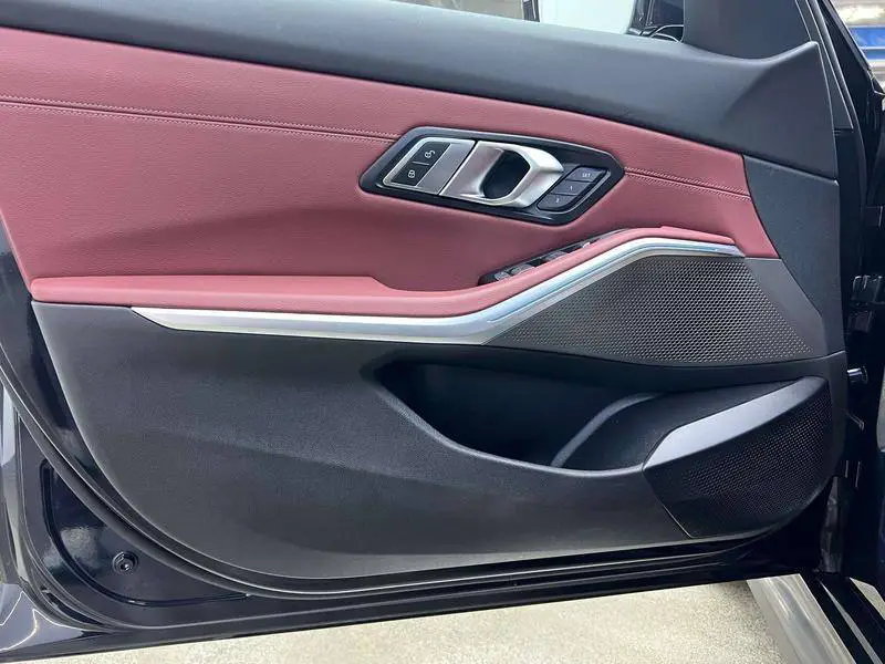 BMW i3 2025 eDrive 35 L — 15
