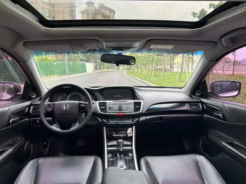 Accord 2016 2.0L Elite Edition — 15
