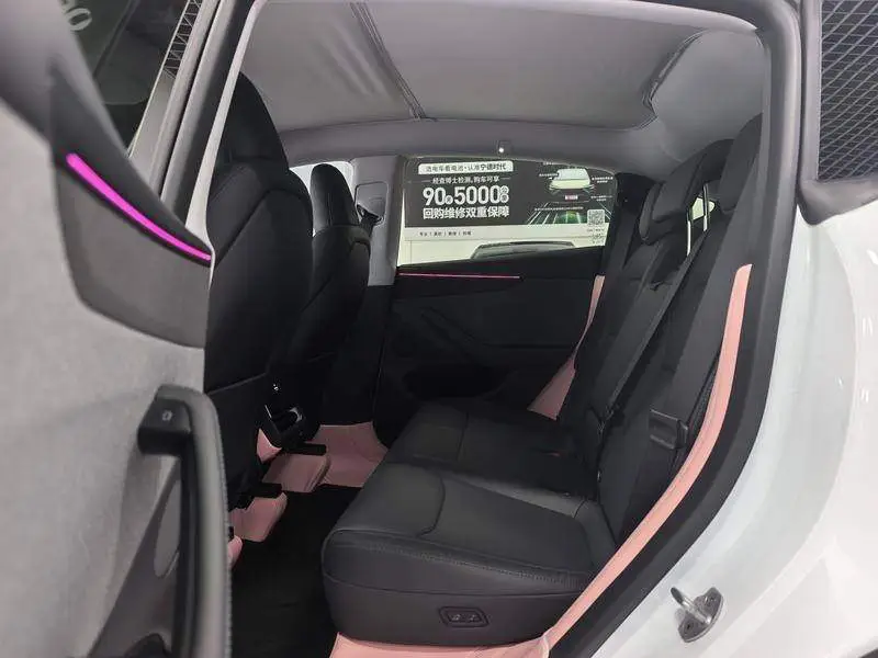 Model Y 2025 rear-wheel drive version — 14