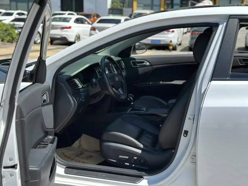 Name map 2014 1.8L Automatic Premium DLX — 14