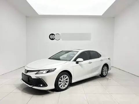 Camry 2023 2.0G Deluxe Edition