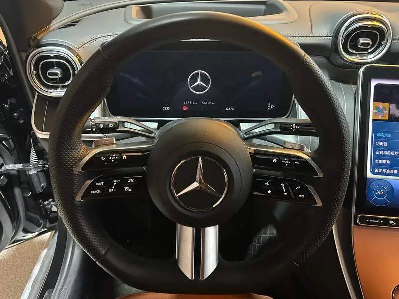 Mercedes-Benz GLC 2024 GLC 300 L 4MATIC Luxury 7-seater — 9
