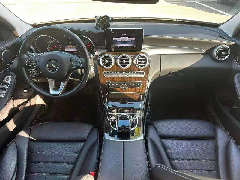 Mercedes-Benz C-Class 2018 C 200 L — 13