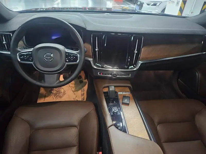 Volvo S90 2022 B5 Smart Luxury Edition — 8