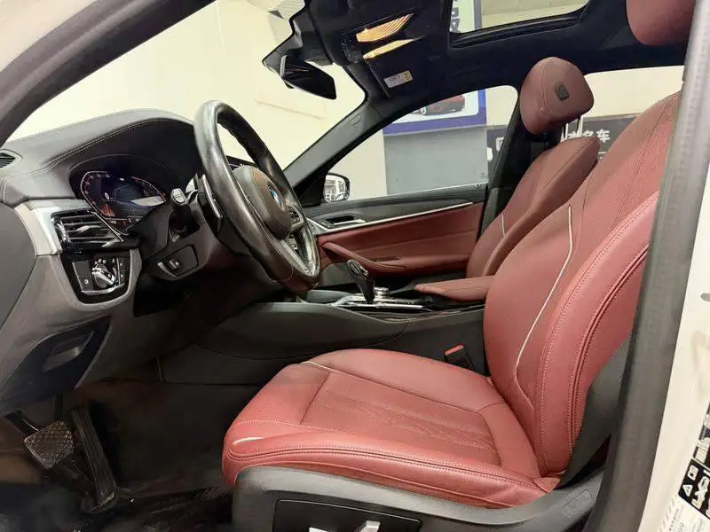 BMW 5 Series 2023 530Li xDrive M Sport Package — 13