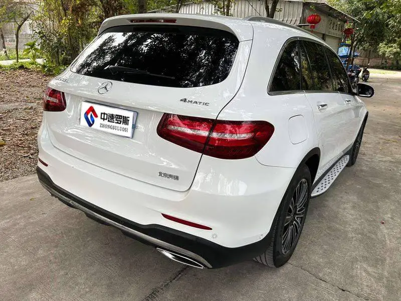Mercedes-Benz GLC 2019 GLC 260 L 4MATIC Dynamic — 6