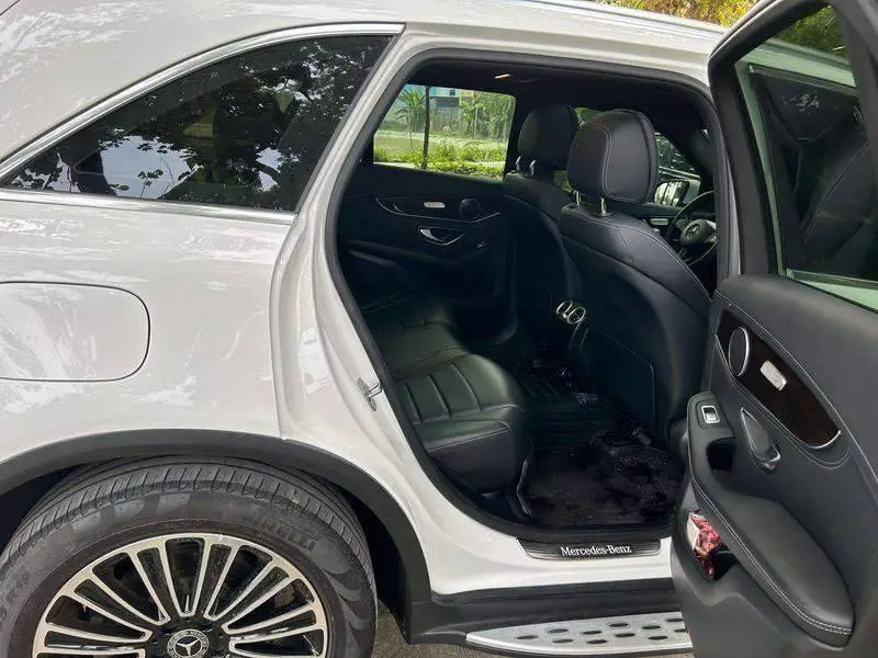 Mercedes-Benz GLC 2019 GLC 260 L 4MATIC Dynamic — 9