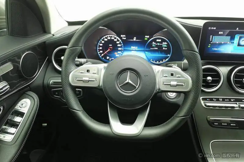 Mercedes-Benz C-Class 2020 C 260 L Sports Edition — 14