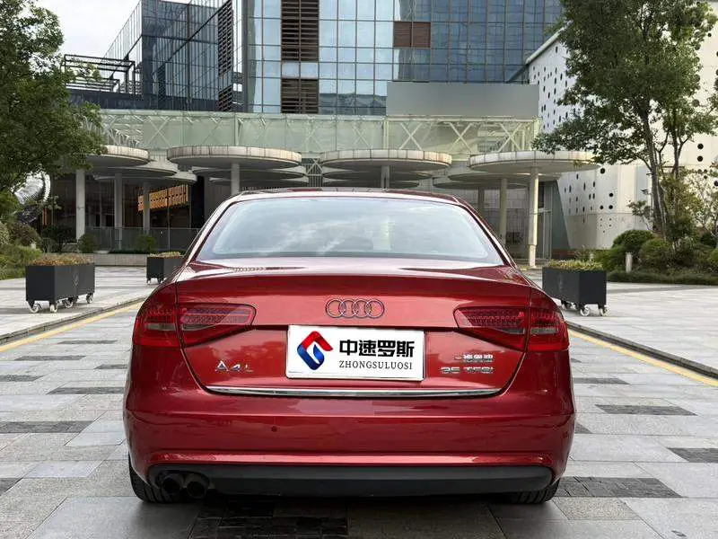 Audi A4L 2013 35 TFSI Automatic Standard Model — 5
