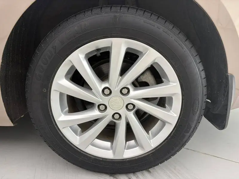 Valeant 2019 Sedan 15S Automatic Leading Model — 6