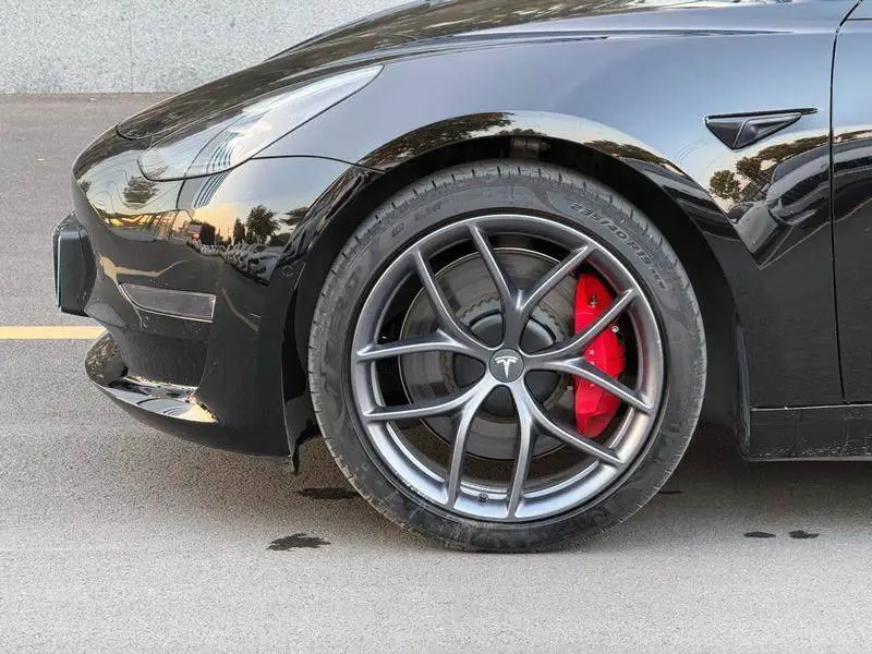 Model 3 2022 Performance All-Wheel Drive — 8