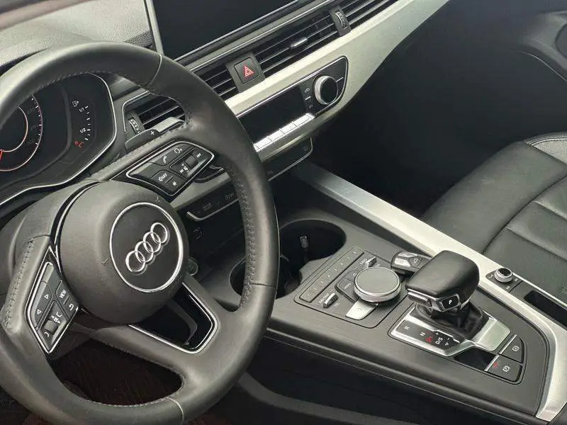 Audi A4L 2018 30th Anniversary Model 40 TFSI Fashion Model — 14