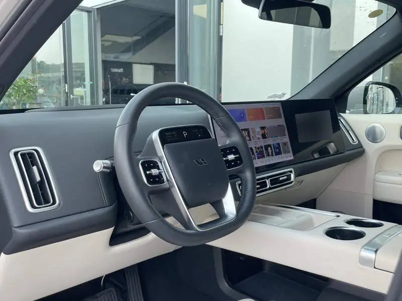 Ideal L6 2025 Pro Intelligent Refresh Edition — 13