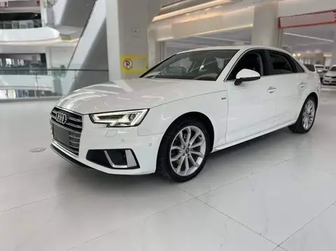 Audi A4L 2019 40 TFSI Progressive National VI