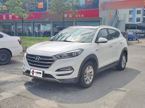 Tucson 2015 1.6T dual-clutch two-wheel drive intelligent model